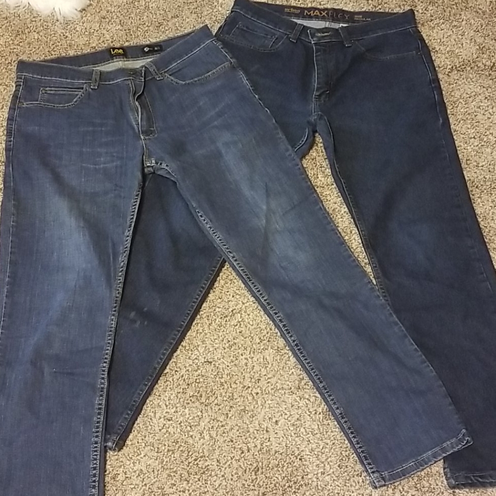 2 pairs of mens jeans size 32/30 NWOT